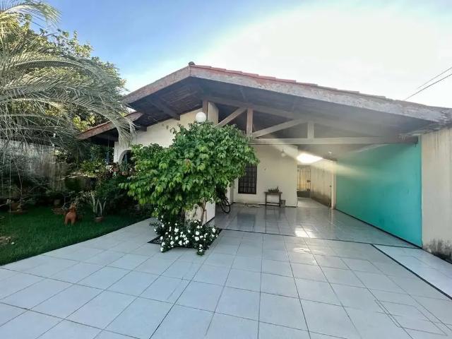 Casa / Sobrado para Venda em Fortaleza/CE Engenheiro Luciano Cavalcante 3 Quartos