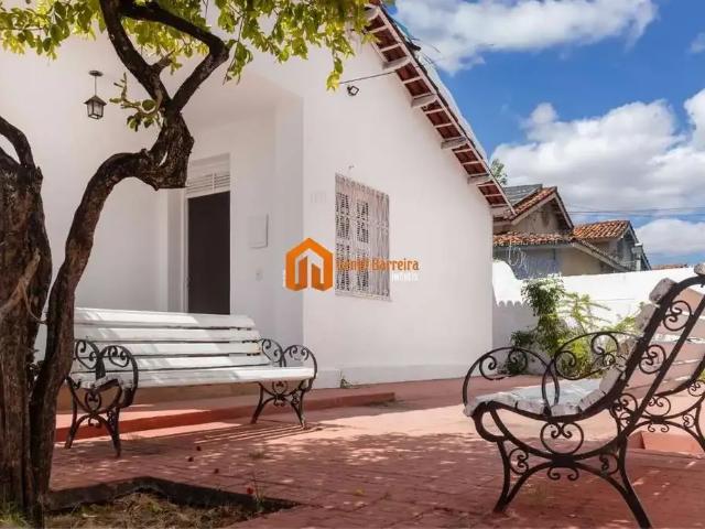 Casa / Sobrado para Venda em Fortaleza/CE Fátima 5 Quartos