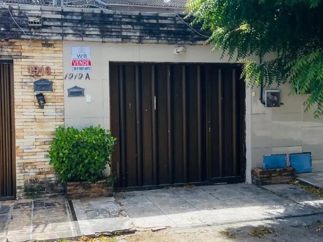 Casa / Sobrado para Venda em Fortaleza/CE Guajerú 3 Quartos