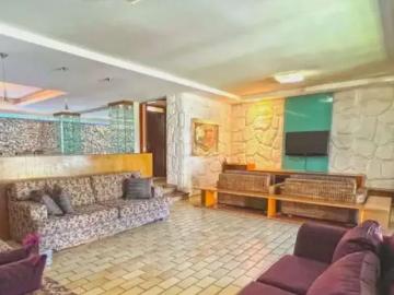 Casa / Sobrado para Venda em Fortaleza/CE Guararapes 4 Quartos
