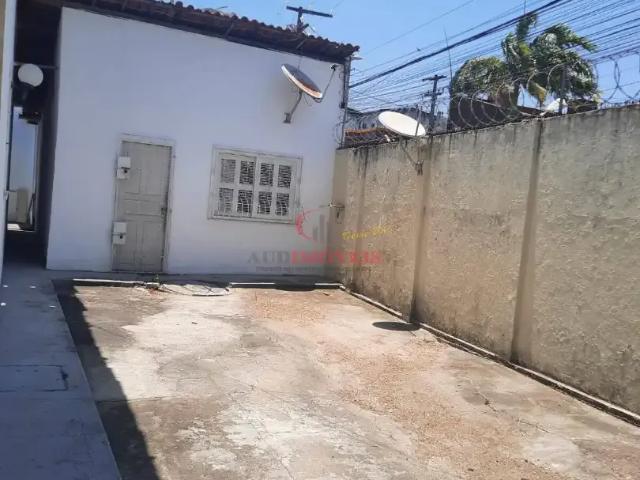 Casa / Sobrado para Venda em Fortaleza/CE Henrique Jorge 4 Quartos