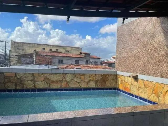 Casa / Sobrado para Venda em Fortaleza/CE Henrique Jorge 6 Quartos