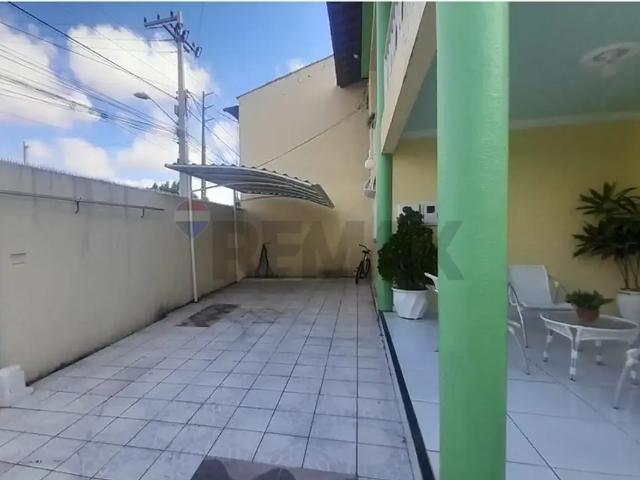 Casa / Sobrado para Venda em Fortaleza/CE Dom Lustosa 3 Quartos