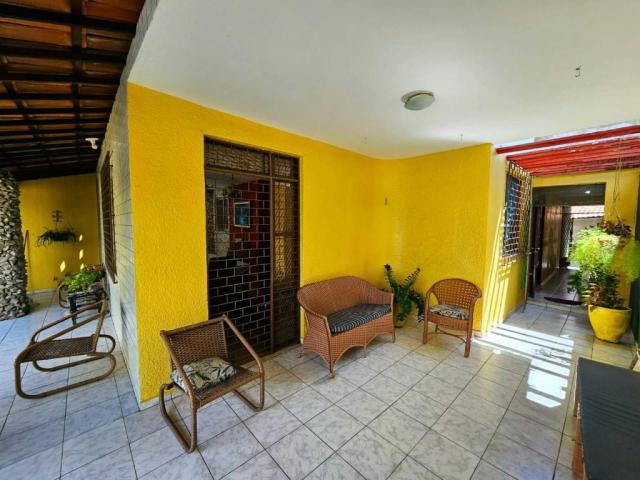 Casa / Sobrado para Venda em Fortaleza/CE Itaperi 3 Quartos