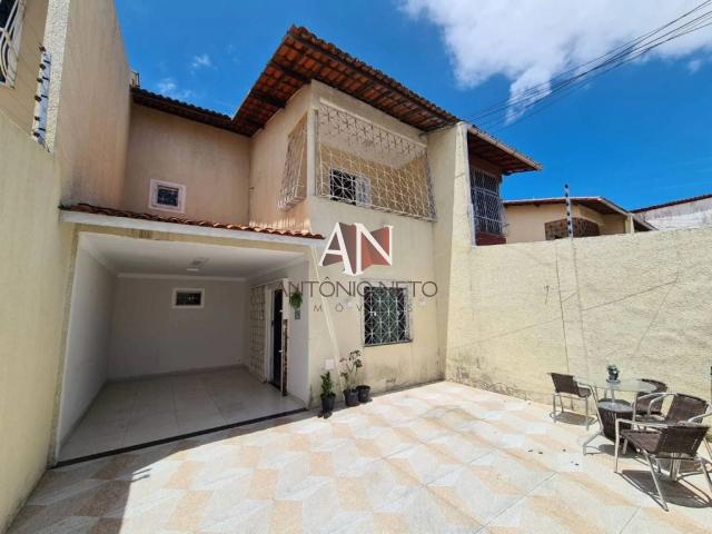 Casa / Sobrado para Venda em Fortaleza/CE Itaperi 4 Quartos