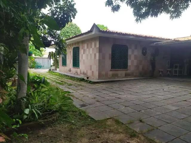 Casa / Sobrado para Venda em Fortaleza/CE Joaquim Távora 3 Quartos