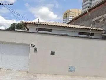 Casa / Sobrado para Venda em Fortaleza/CE Jóquei Clube 3 Quartos