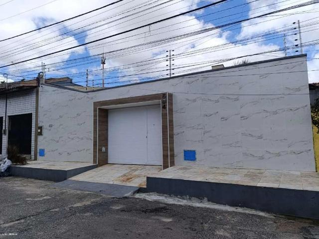 Casa / Sobrado para Venda em Fortaleza/CE Jóquei Clube 4 Quartos