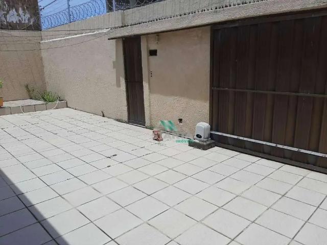 Casa / Sobrado para Venda em Fortaleza/CE José Bonifácio 4 Quartos