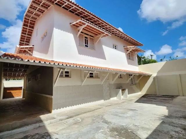 Casa / Sobrado para Venda em Fortaleza/CE José de Alencar 4 Quartos