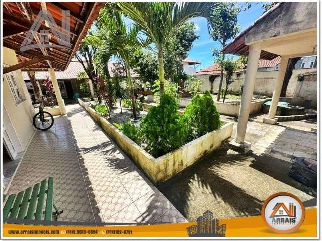 Casa / Sobrado para Venda em Fortaleza/CE Lagoa Redonda 3 Quartos
