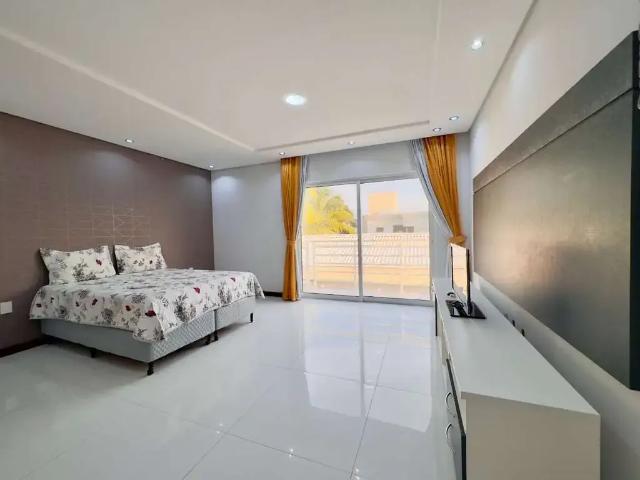 Casa / Sobrado para Venda em Fortaleza/CE Lagoa Redonda 6 Quartos