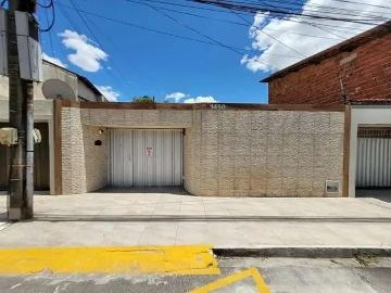 Casa / Sobrado para Venda em Fortaleza/CE Maraponga 3 Quartos