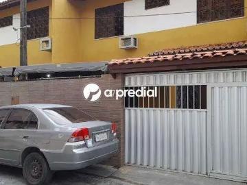 Casa / Sobrado para Venda em Fortaleza/CE Maraponga 4 Quartos