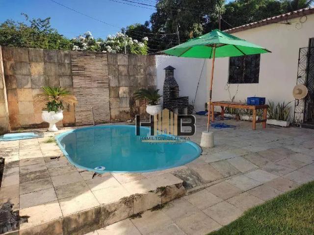 Casa / Sobrado para Venda em Fortaleza/CE Maraponga 4 Quartos