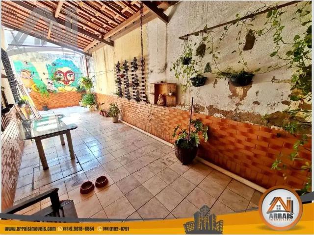 Casa / Sobrado para Venda em Fortaleza/CE Montese 3 Quartos