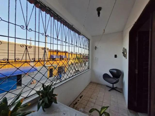 Casa / Sobrado para Venda em Fortaleza/CE Montese 3 Quartos
