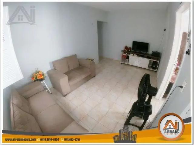 Casa / Sobrado para Venda em Fortaleza/CE Montese 4 Quartos