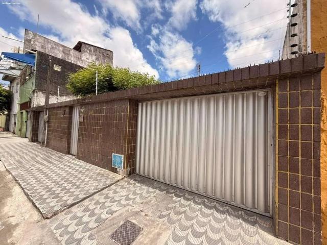 Casa / Sobrado para Venda em Fortaleza/CE Montese 5 Quartos