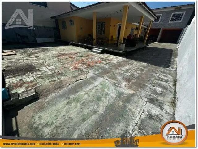 Casa / Sobrado para Venda em Fortaleza/CE Montese 6 Quartos