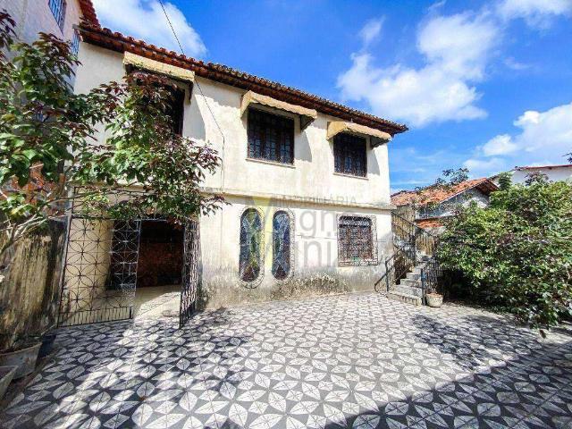 Casa / Sobrado para Venda em Fortaleza/CE Montese 6 Quartos