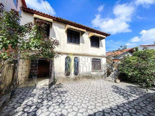 Casa / Sobrado para Venda em Fortaleza/CE Montese 6 Quartos