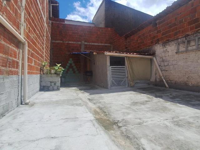 Casa / Sobrado para Venda em Fortaleza/CE Mondubim 4 Quartos