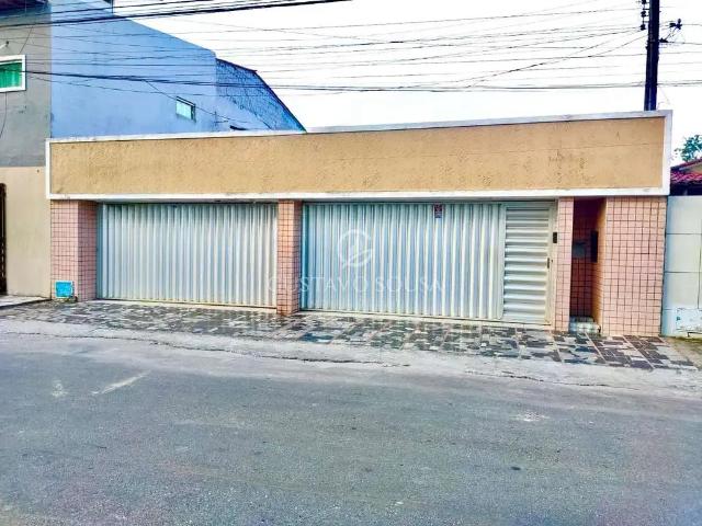 Casa / Sobrado para Venda em Fortaleza/CE Mondubim 5 Quartos