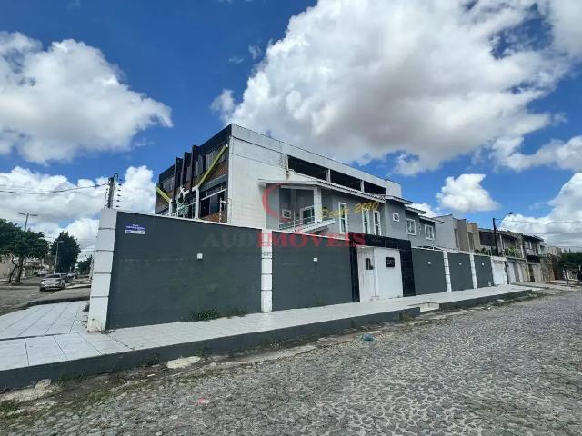 Casa / Sobrado para Venda em Fortaleza/CE Mondubim 5 Quartos
