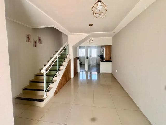 Casa / Sobrado para Venda em Fortaleza/CE Mondubim