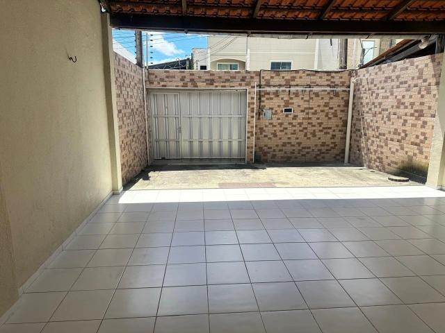 Casa / Sobrado para Venda em Fortaleza/CE Mondubim 3 Quartos
