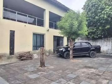 Casa / Sobrado para Venda em Fortaleza/CE Padre Andrade 10 Quartos