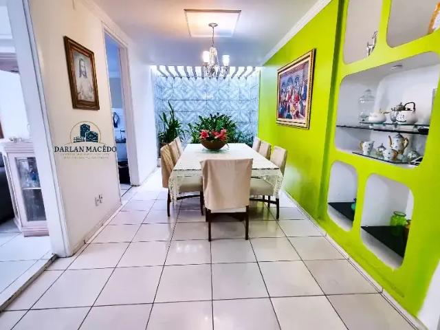 Casa / Sobrado para Venda em Fortaleza/CE Papicu 4 Quartos