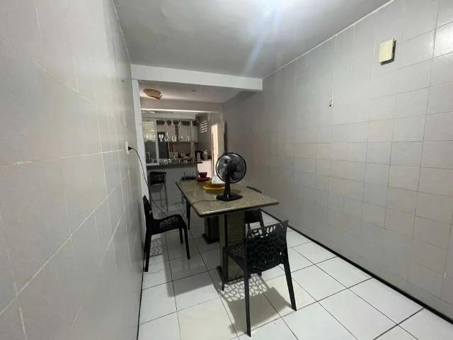 Casa / Sobrado para Venda em Fortaleza/CE Parque Dois Irmãos 6 Quartos