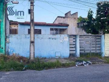 Casa / Sobrado para Venda em Fortaleza/CE Parque Manibura 3 Quartos