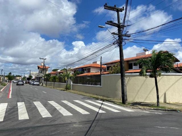 Casa / Sobrado para Venda em Fortaleza/CE Parque Manibura 4 Quartos