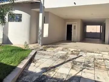 Casa / Sobrado para Venda em Fortaleza/CE Parque Manibura 5 Quartos