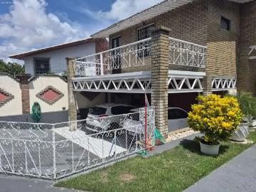 Casa / Sobrado para Venda em Fortaleza/CE Parque Manibura 5 Quartos