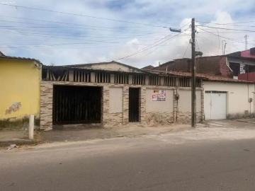 Casa / Sobrado para Venda em Fortaleza/CE Parquelândia 3 Quartos