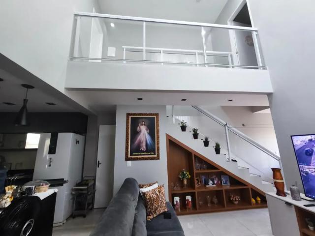 Casa / Sobrado para Venda em Fortaleza/CE Parquelândia 3 Quartos