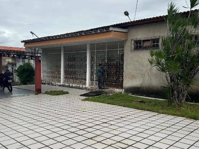 Casa / Sobrado para Venda em Fortaleza/CE Parquelândia 4 Quartos