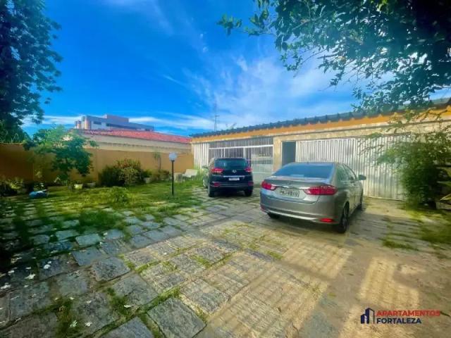 Casa / Sobrado para Venda em Fortaleza/CE Parquelândia 4 Quartos