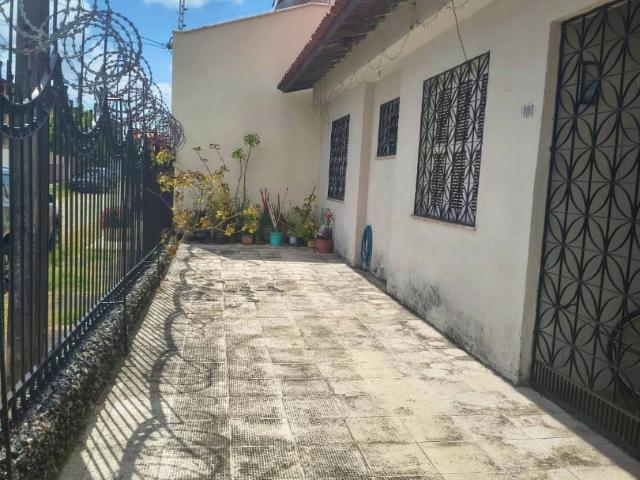 Casa / Sobrado para Venda em Fortaleza/CE Parquelândia 4 Quartos