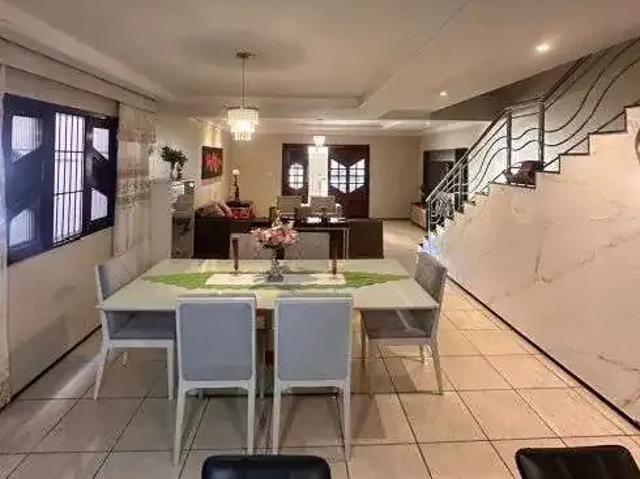 Casa / Sobrado para Venda em Fortaleza/CE Parquelândia 5 Quartos