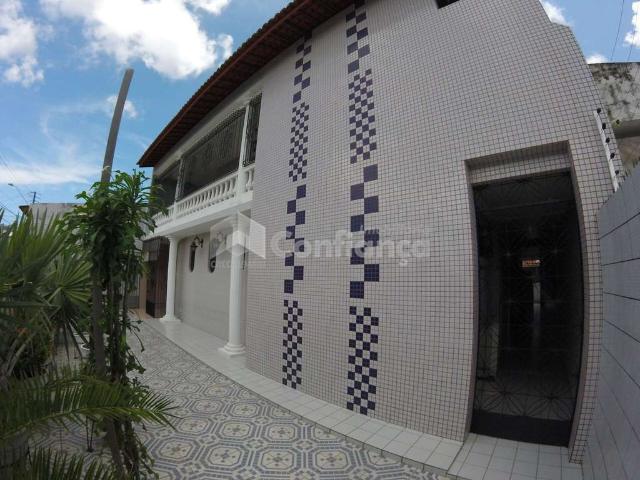 Casa / Sobrado para Venda em Fortaleza/CE Parquelândia 6 Quartos