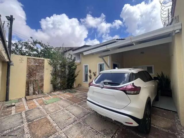 Casa / Sobrado para Venda em Fortaleza/CE Passaré 3 Quartos