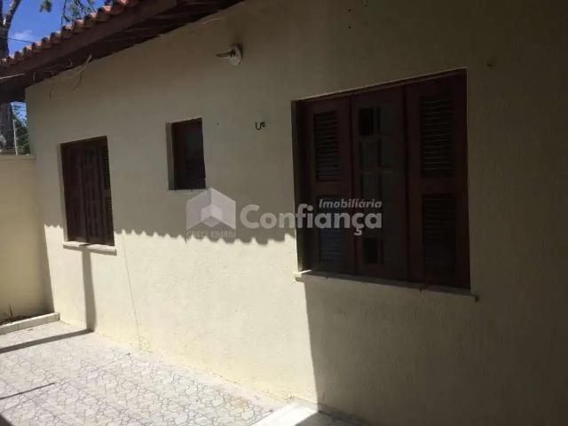 Casa / Sobrado para Venda em Fortaleza/CE Passaré 3 Quartos