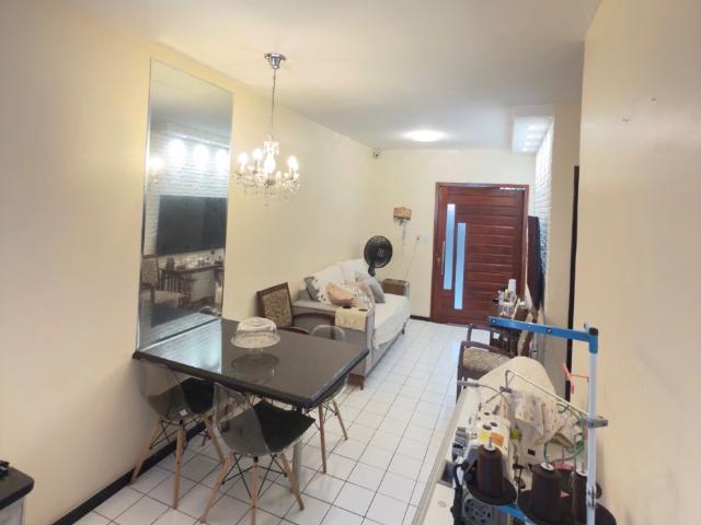 Casa / Sobrado para Venda em Fortaleza/CE Passaré 4 Quartos
