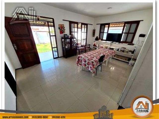 Casa / Sobrado para Venda em Fortaleza/CE Passaré 6 Quartos