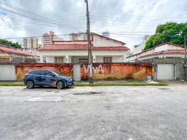 Casa / Sobrado para Venda em Fortaleza/CE Praia de Iracema 4 Quartos